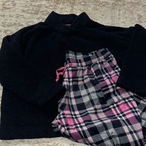 Jane and Bleecker Black Fleece Top